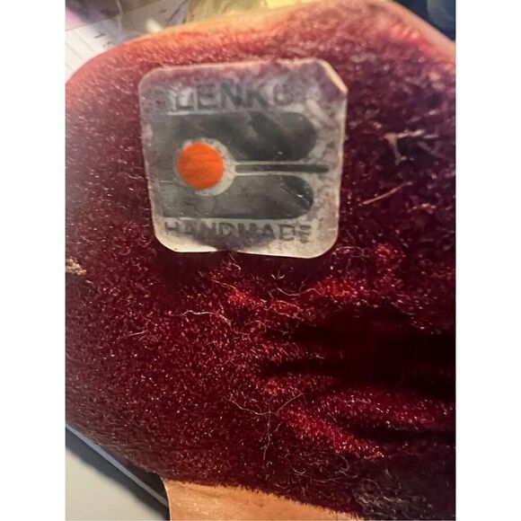 Vintage Handmade Ceramic Seated Boy & Girl with Cats 6" Tall - Picture 9 of 9